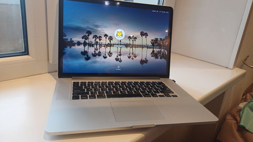 Apple Macbook 15pro RETINA Intel Core i7