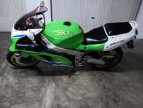 Kawasaki zxr 750