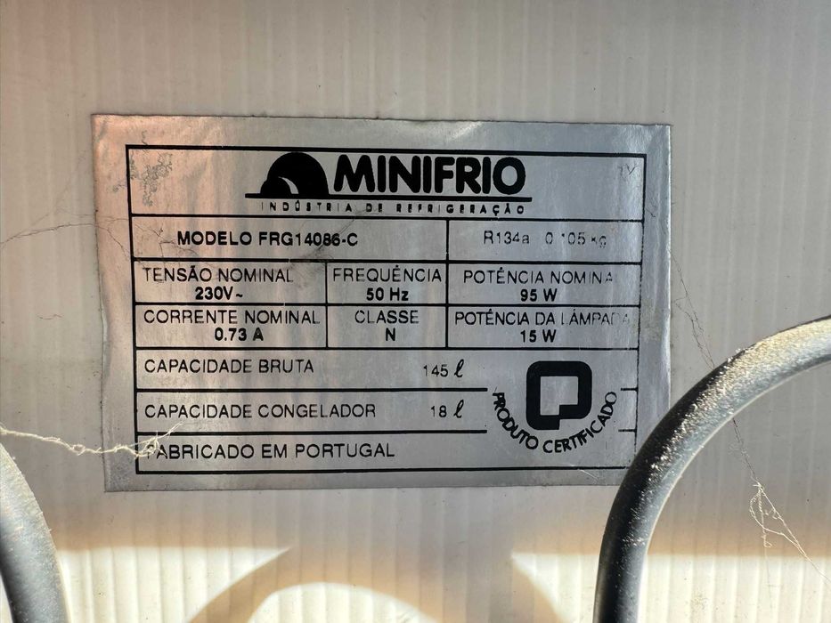 Mini Frigorífico com Congelador
