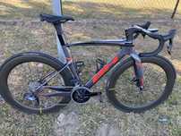 Rower szosowy BH Aerolight 6.0 rozmiar M