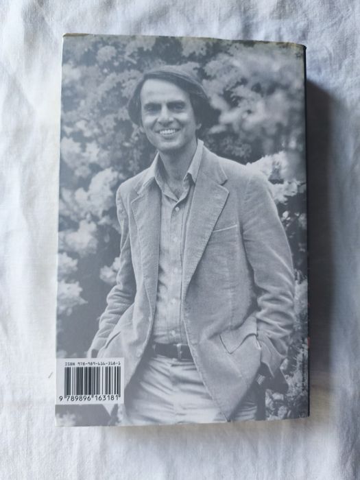 Livro Cosmos Carl Sagan