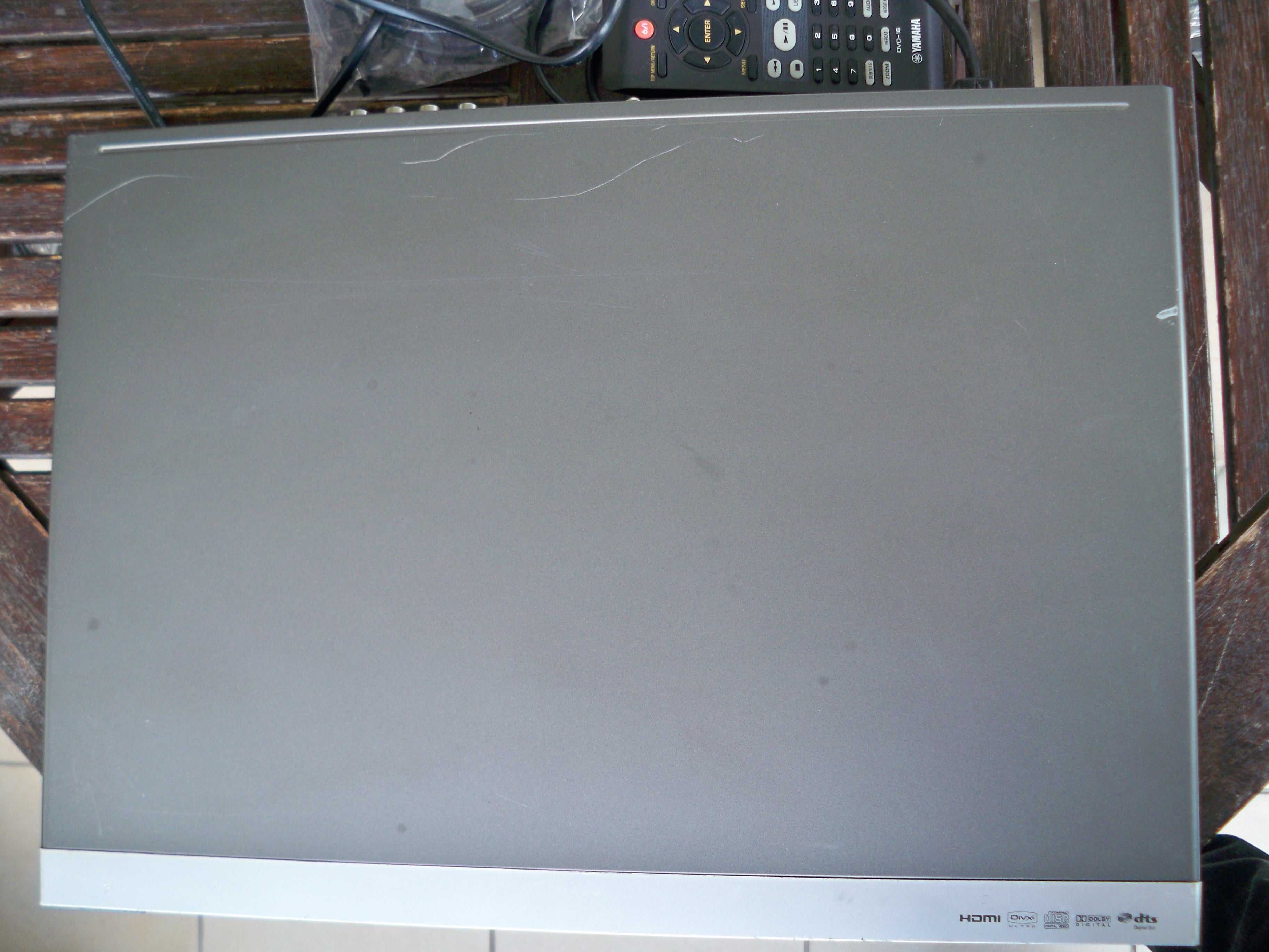odtwarzacz DVD z HDMI i USB: Yamaha DVD-S661, pilot, kabel hdmi gratis