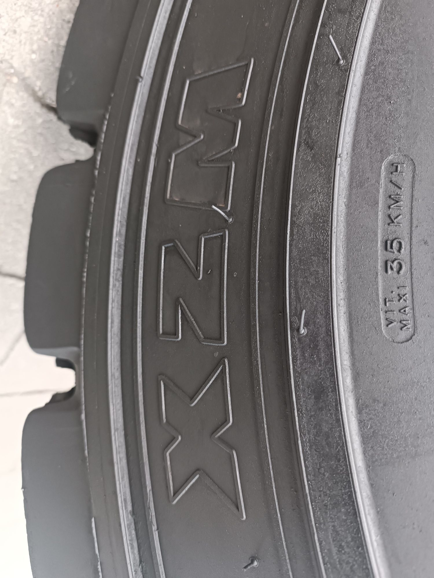 8.25R15 Michelin Stabil'X XZM