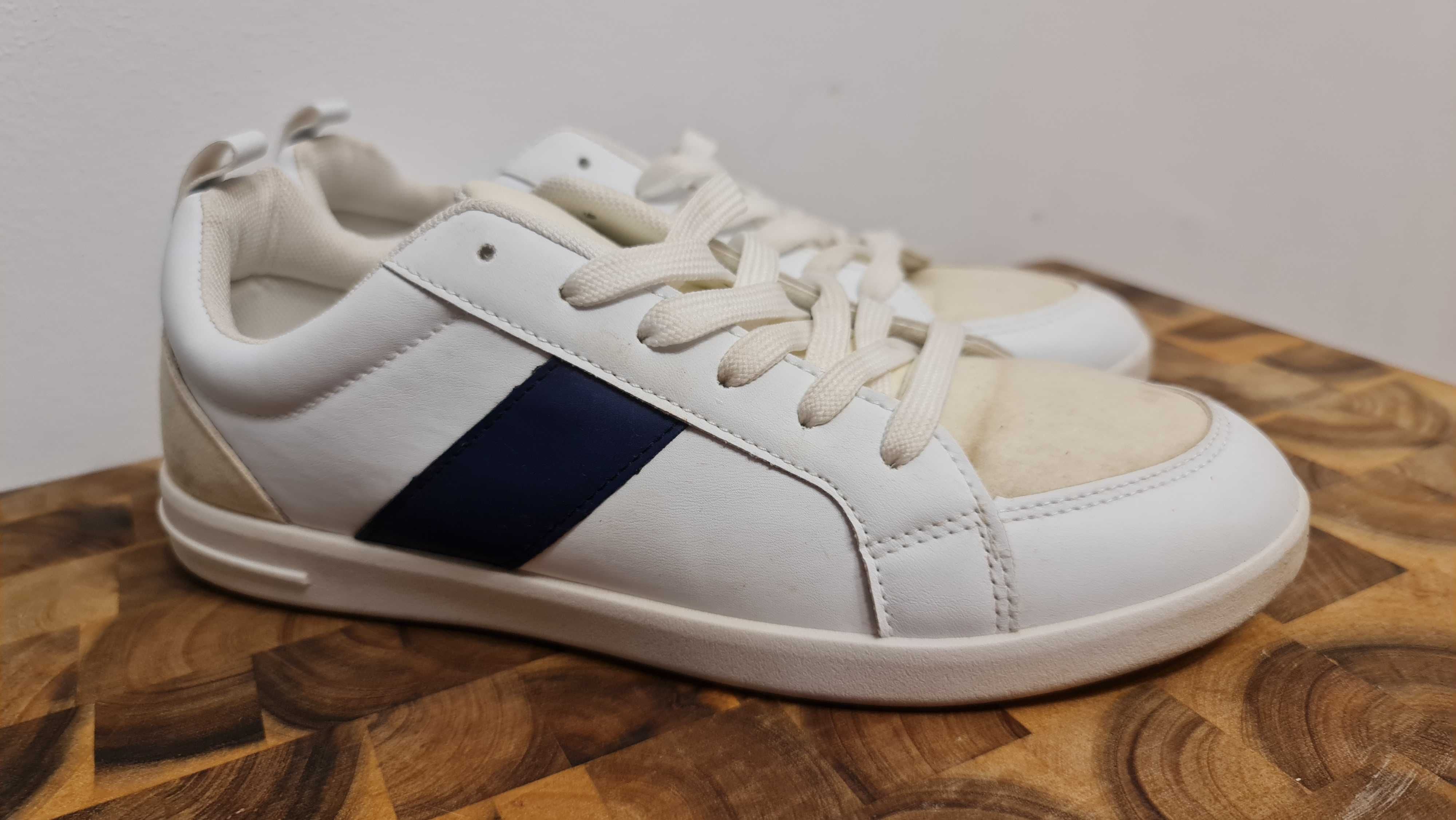 Zestaw 2 Par sneakers - ów rozmiar 40