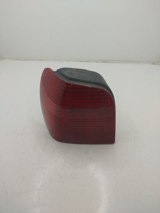 Farolim Stop Esq Volkswagen Polo (6N)
