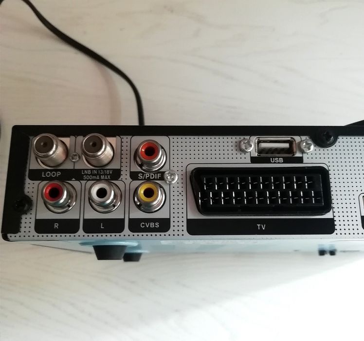 Спутниковый тюнер Optikum HD X402p