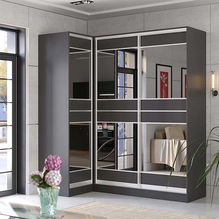 Шафи купе "Київський стандарт " під  замовлення  .