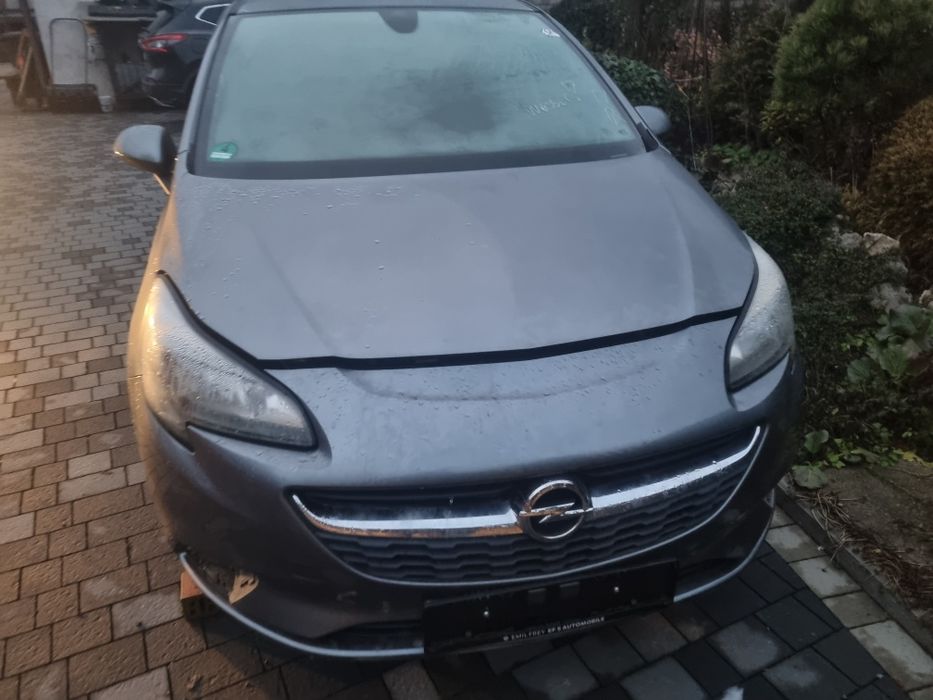 Opel corsa e na części kolor z10b 1.4 turbo.