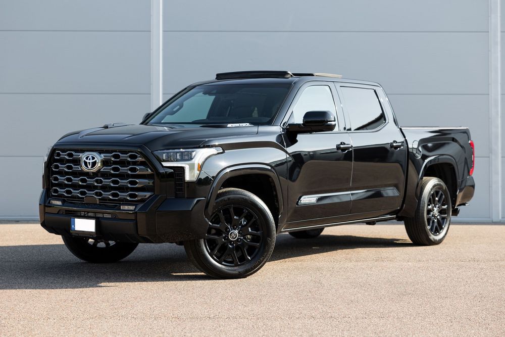 Toyota Tundra **Platinum**Kamery 360**Full Black**