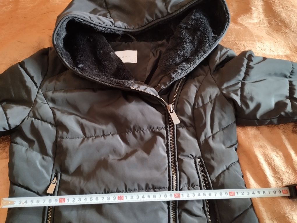 Krótka czarna kurtka damska dziewczęca XS/S,34/36 z kapturem  Reserved