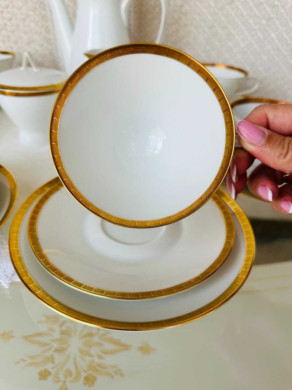 Сервіз столово-чайний Rosenthal білосніжний з золотою облямівкою 12 пр