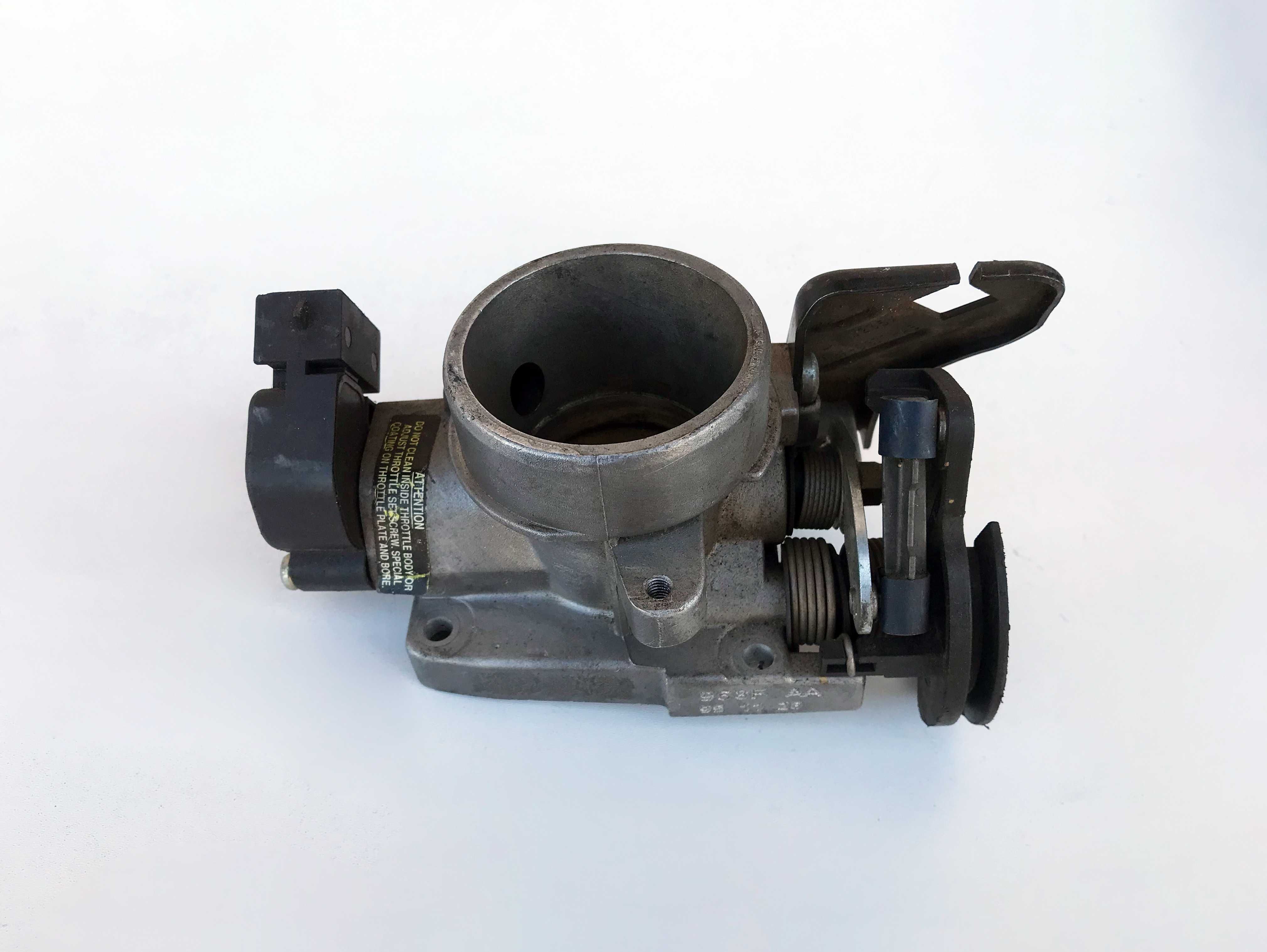 Дросельна заслонка Ford Escort (1995-1997 р.в) - 1.8 16V