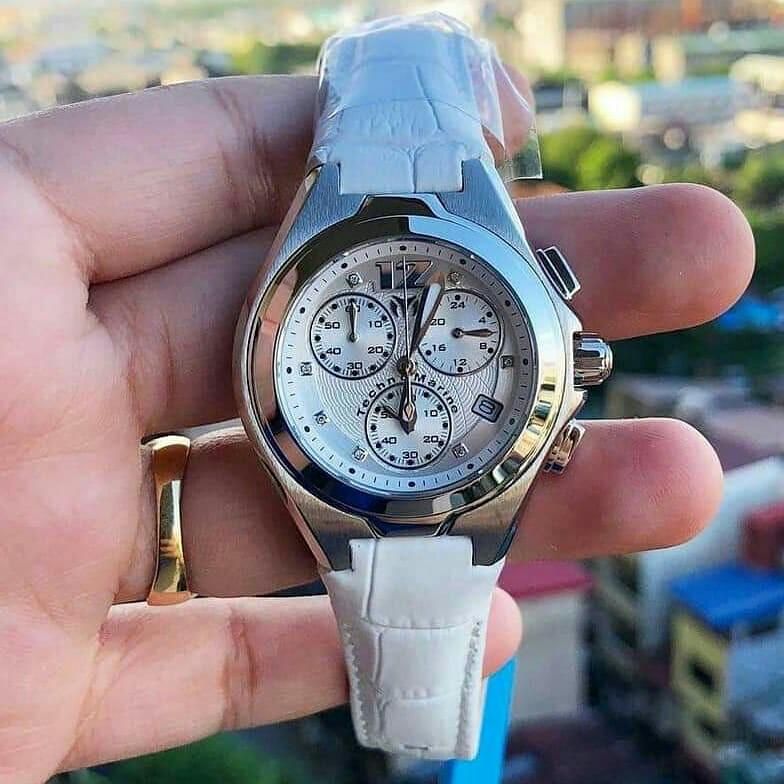 Годинник часы Technomarine з діамантами с бриллиантами