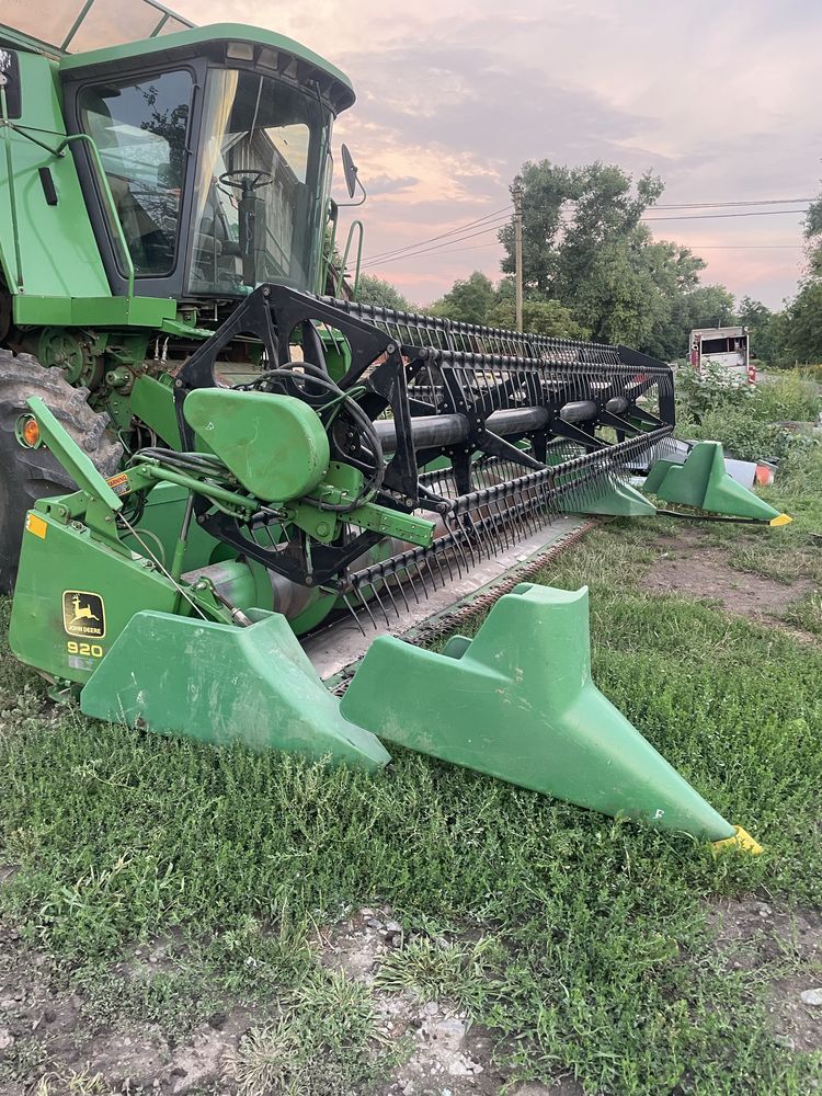 Комбайн John Deere 9500 жатка 920F
