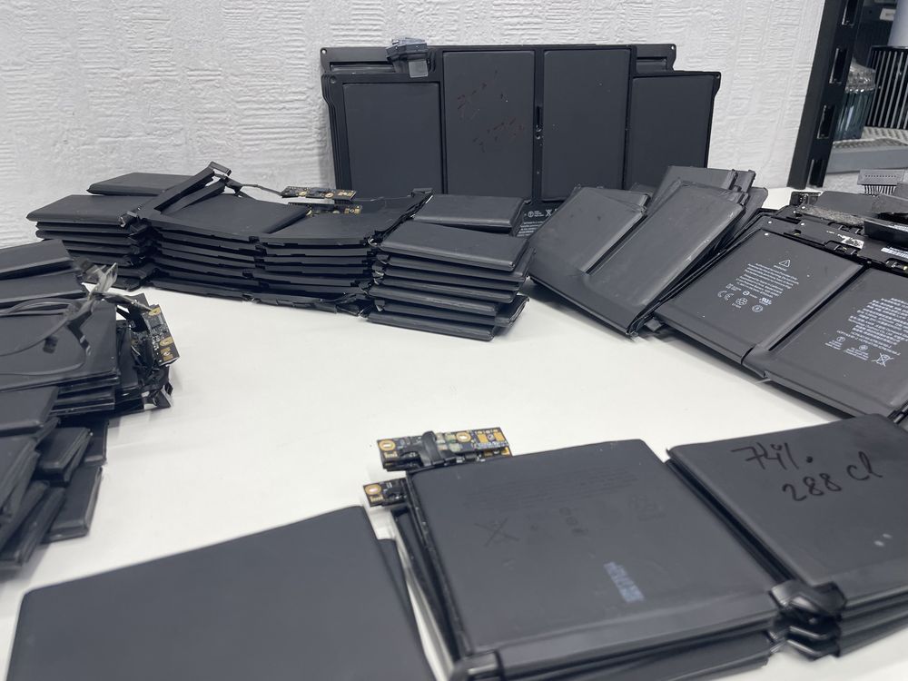 Акумуляторы Macbook Pro, Air БУ Оригинал