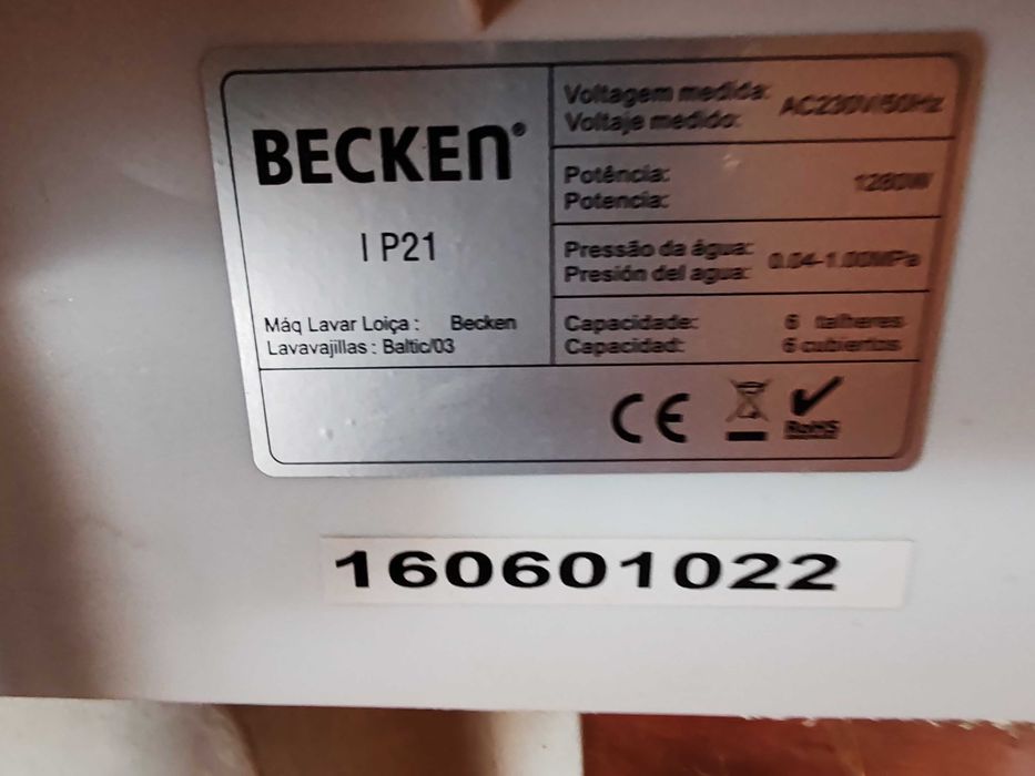 Máquina de lavar louça Becken de bancada.