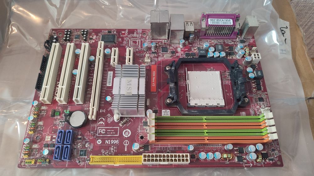 НЕпрацююча материнська плата MSI K9N Neo V3