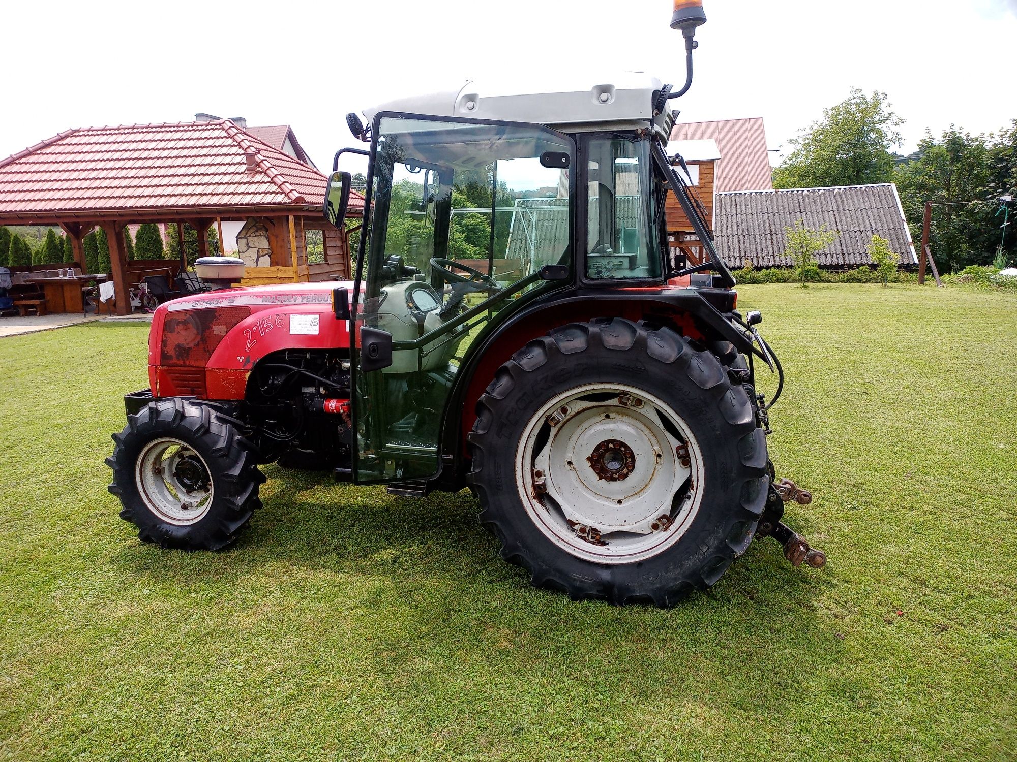 Massey Ferguson MF 3340 s 4x4  silnik 4perkins rocznik 2005