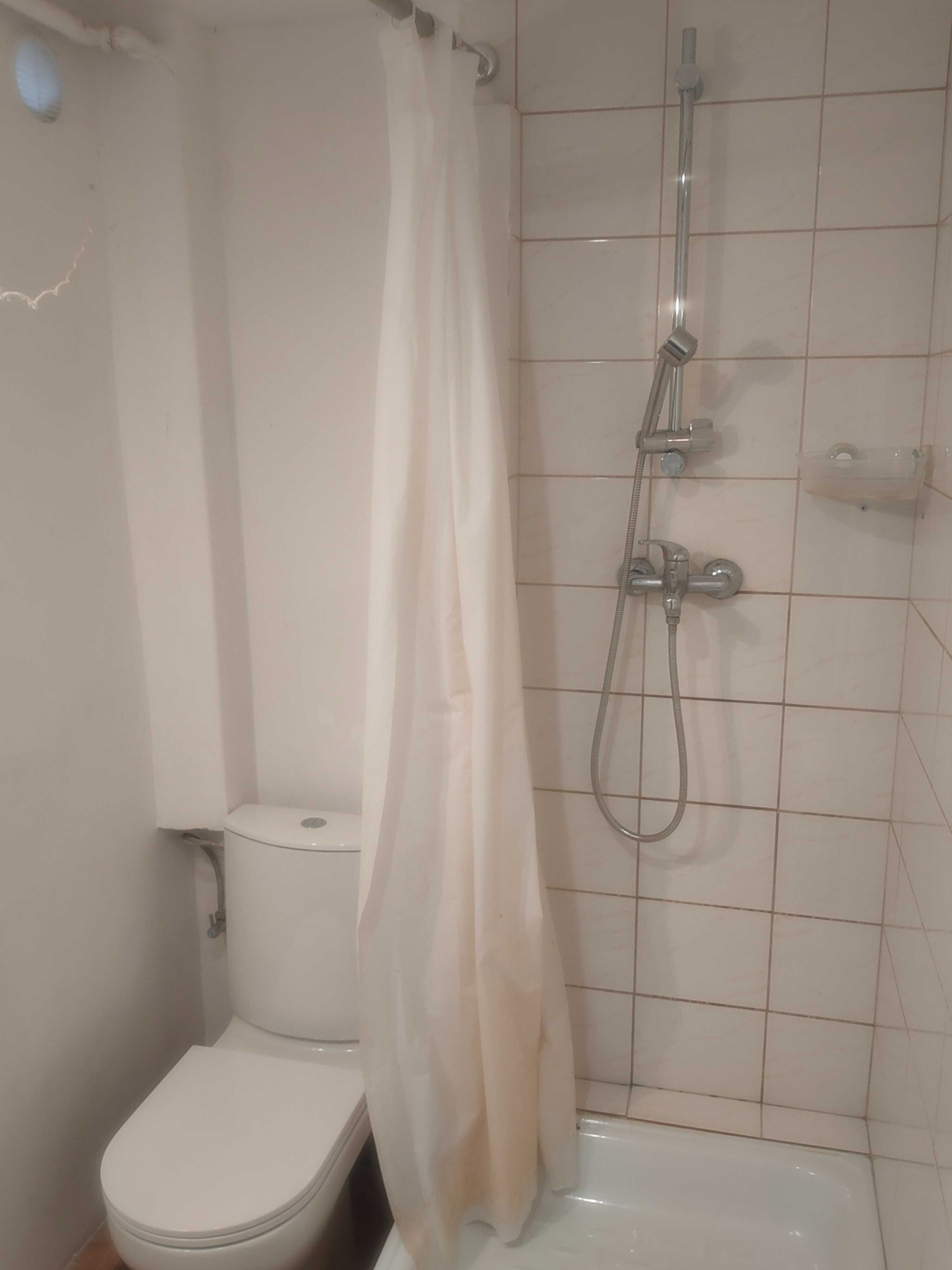 Dom ok 60m2 z podwórkiem, Gm. Czosnów. Możliwość krótkiego najmu.