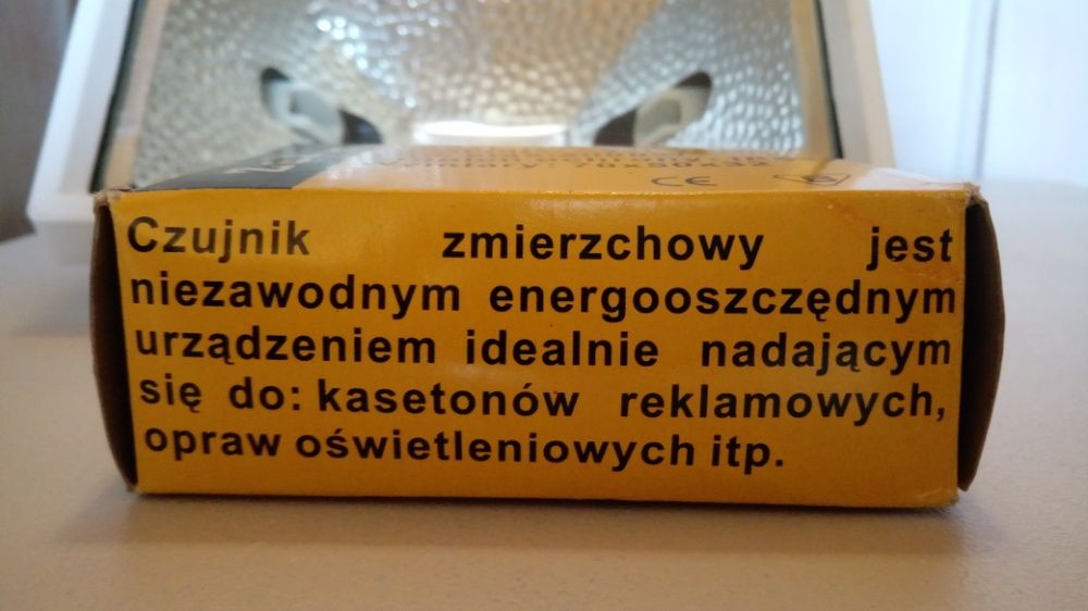 Oprawa Halogenowa ZEXT 500 W z czujnikiem zmierzchowym