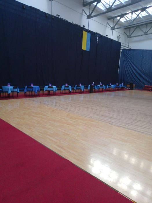 Здам столи воренду