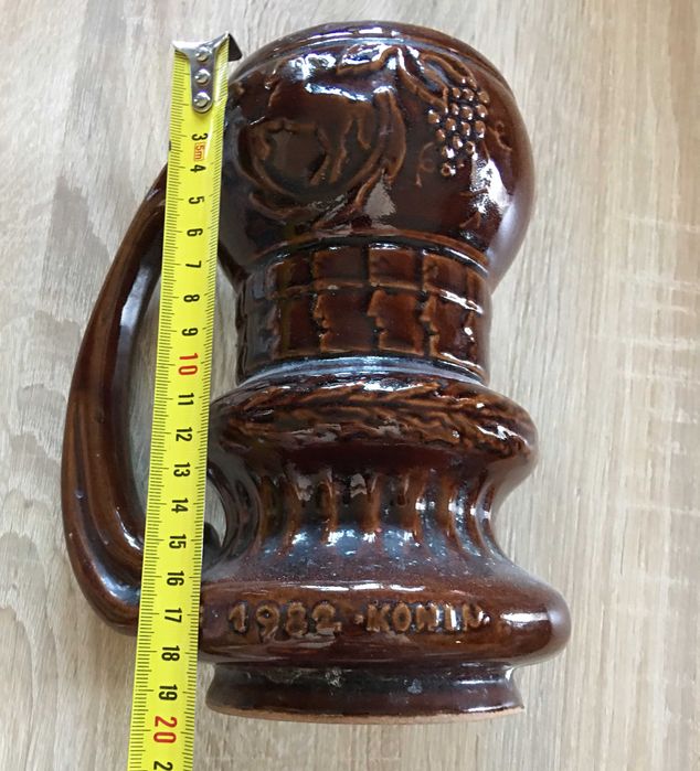 Kufel z porcelitu Karczma piwna 1982 Konin PRL.