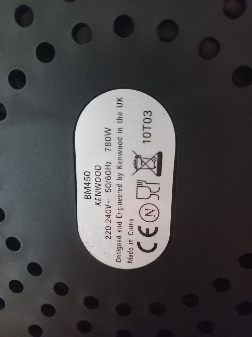 Продам хлебопечку Kenwood (япония)  б.у