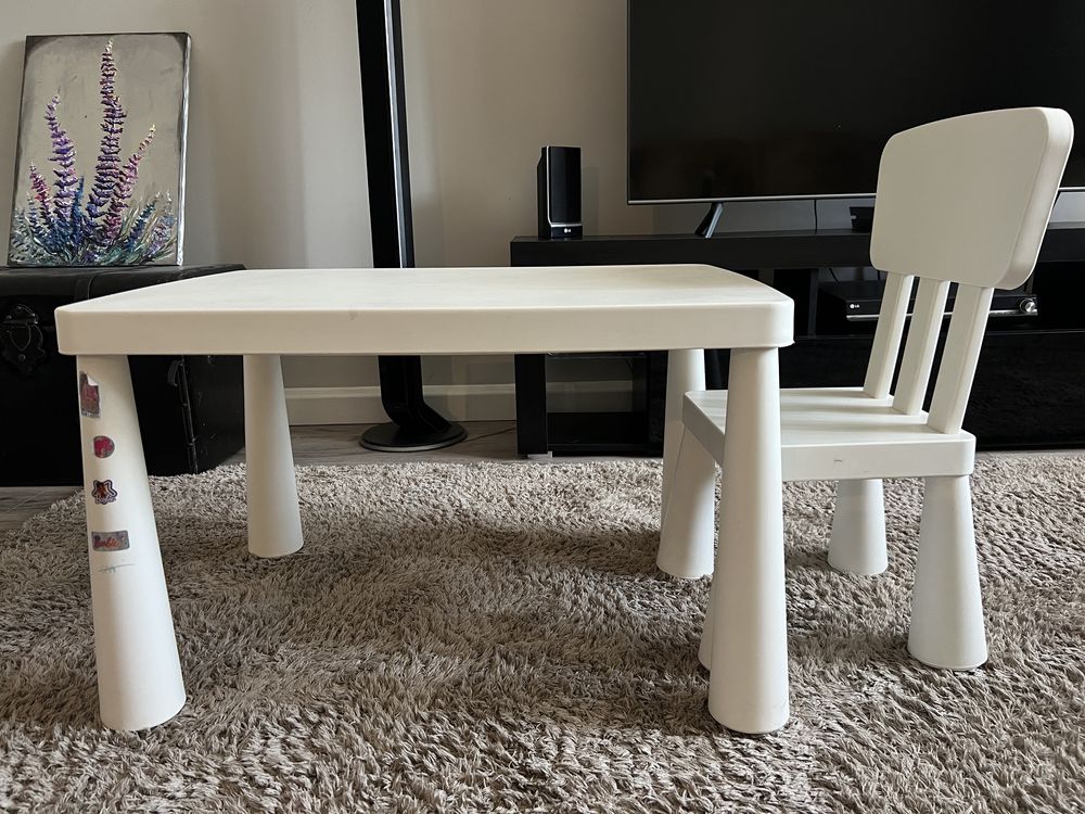 Стіл і стілець Ikea