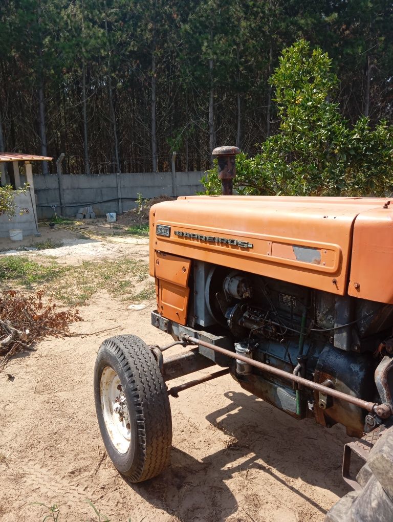 Tractro Barreiro 7070