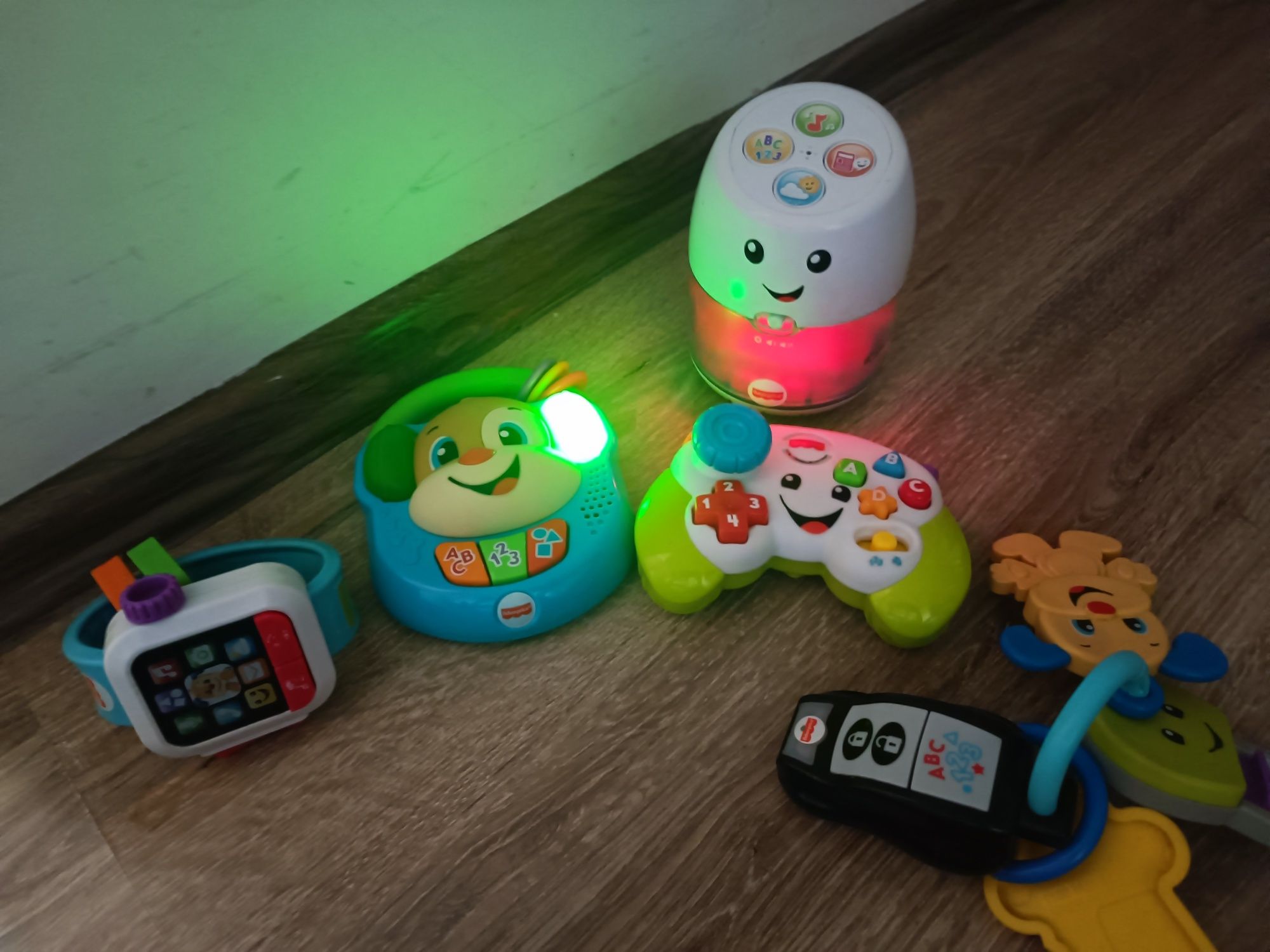 Zestaw zabawek Fisher Price interaktywne edukacyjne światło dźwięk