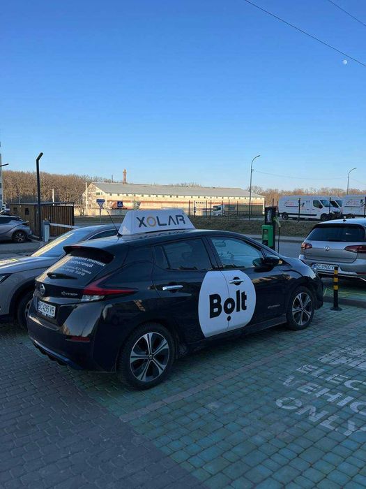 Оренда Nissan Leaf