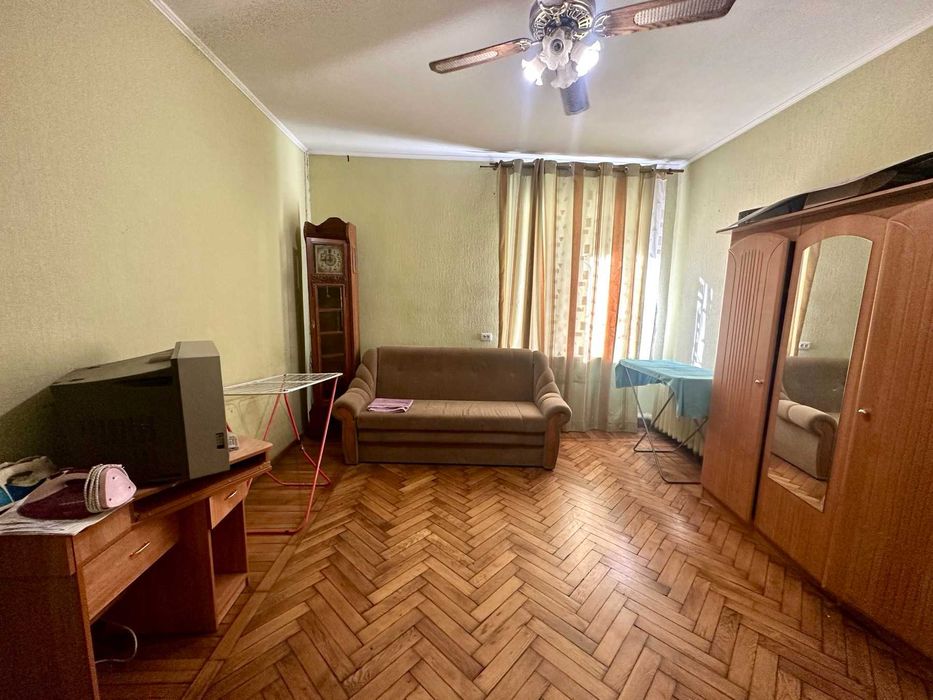 Сдам 2х ком квартиру в центре, ул. Каразина!