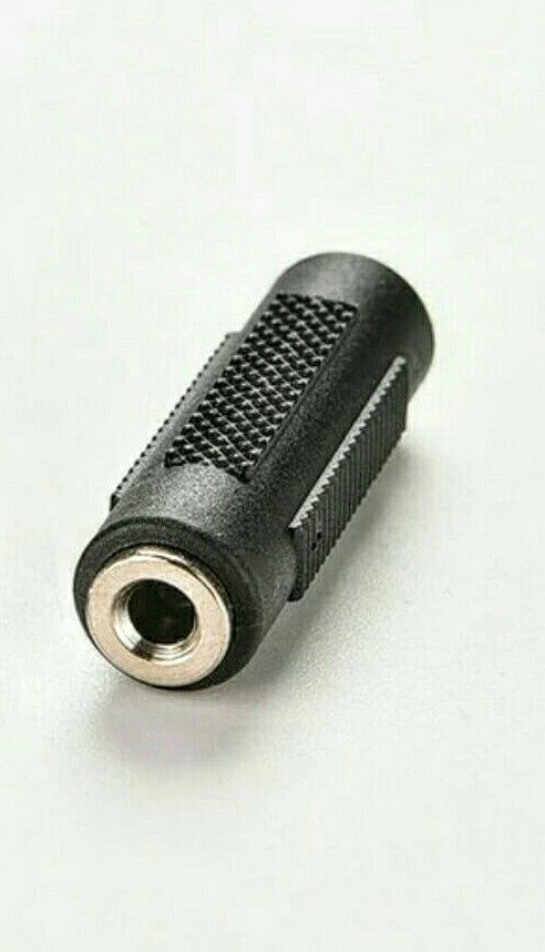 Новий адаптер перехідник 3,5 mm mini jack 2 гнізда-раз'ема (мама-мама)
