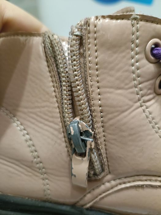 Продам обувь для девочки