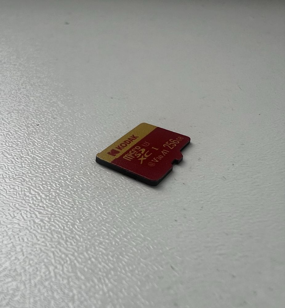 Raspberry Pi 5 8GB + chłodzenie + dysk M2 4TB + karta SD 256GB