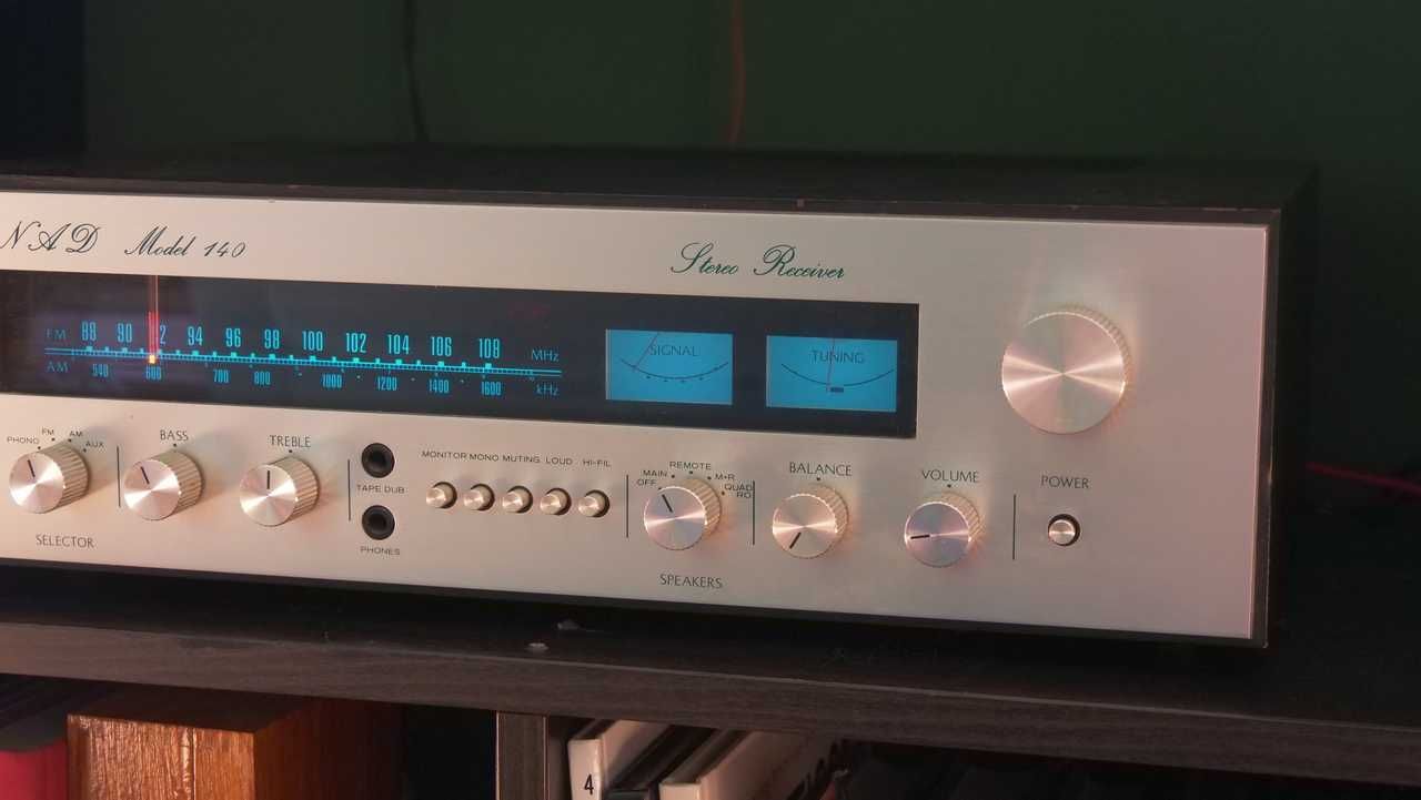 NAD 140 Receiver