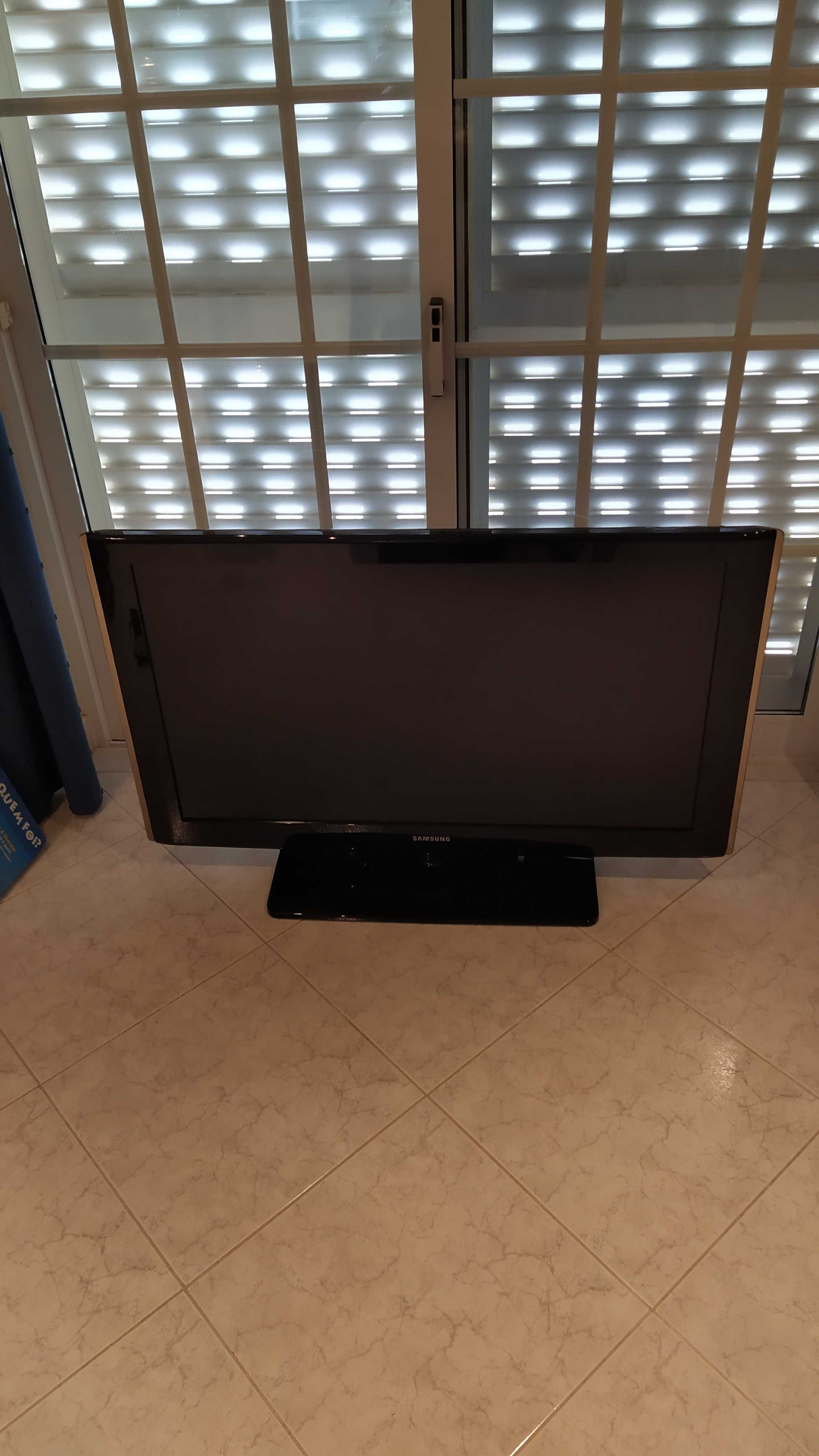 LCD TV SAMSUNG 101,6 cm (40") FHD