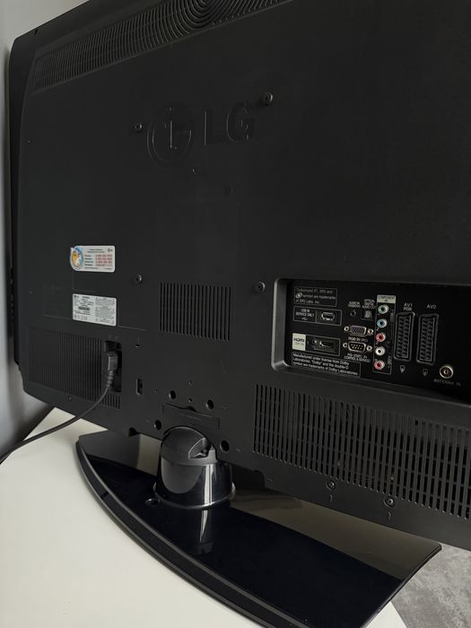 Телевізор LG 42LH2010