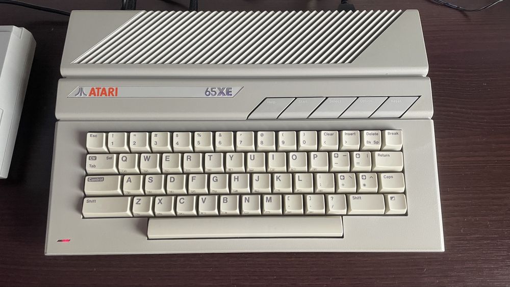 Retro Atari 65XE ECI + magnetofon
