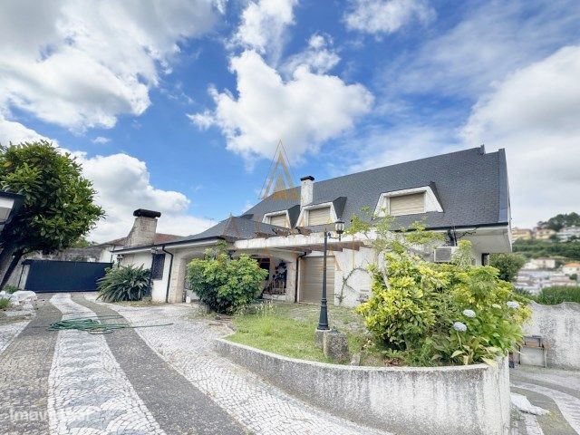 Excelente Moradia T5 em Gondomar