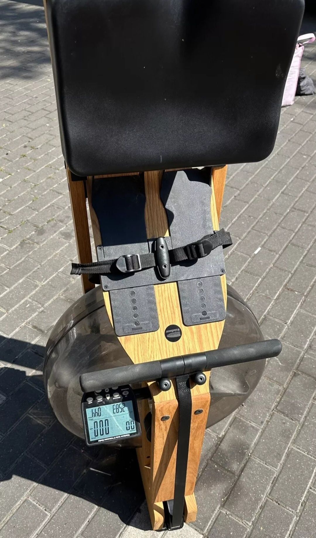 Dębowy wioślarz wodny WATERROWER S4 z monitorem