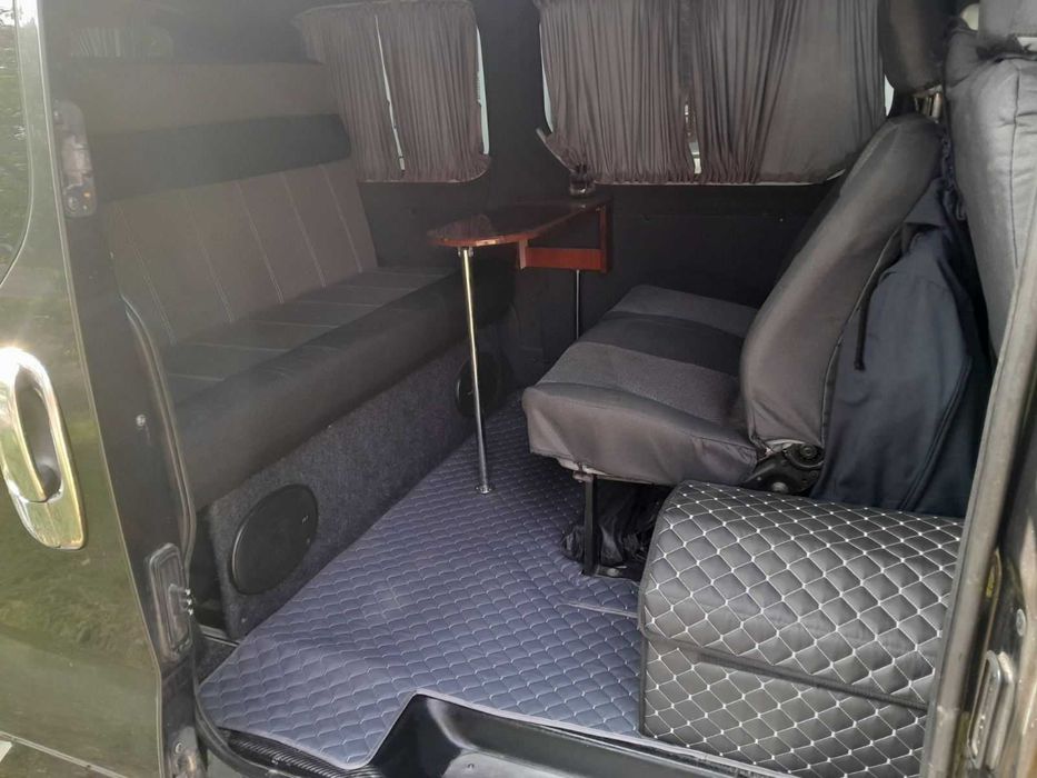 Продам Оpel Vivaro