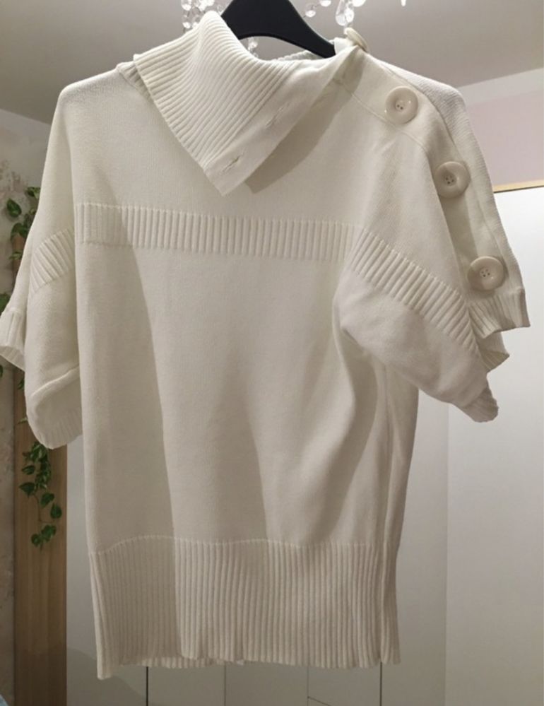 Sweterek z guzikami ecru Vero Moda S
