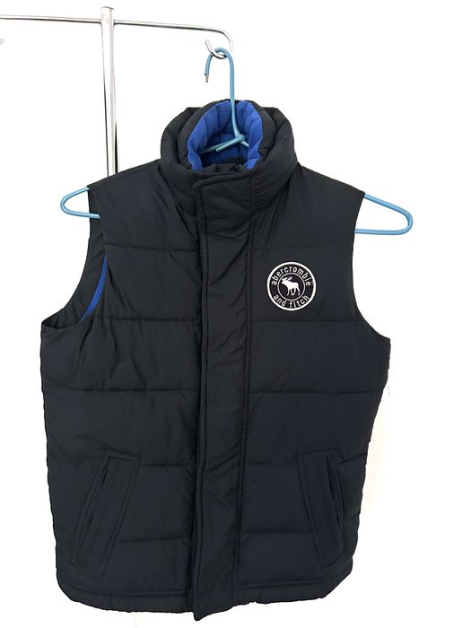 Ciepły bezrękawnik Abercrombie Kids XL granatowy z niebieską podszewką