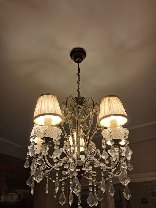 Candeeiro de teto estilo lustre