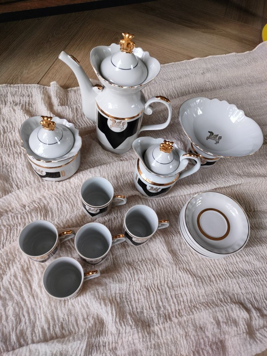 Złoty pegaz zestaw kawowy porcelana z lat 70-tych PRL