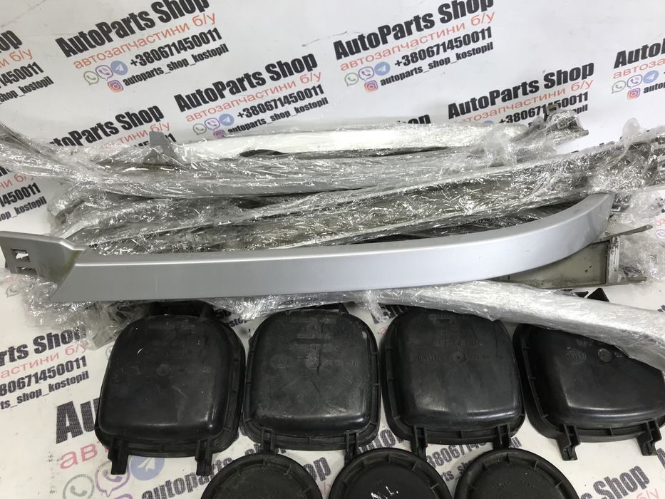 Мерс ML 163 w163 МЛ комплектуючі фари кришка фар заглушка патрон