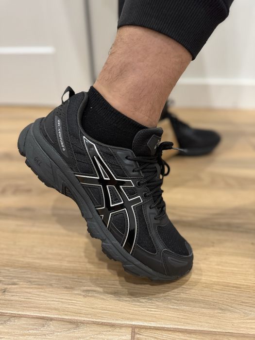 Чоловічі кросівки ASICS Gel-Venture Black 1203A297-002 41 - 42оригінал