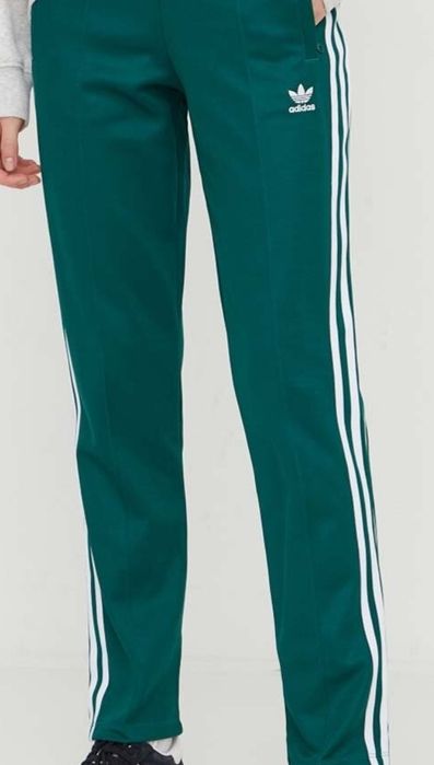 Dres damski adidas SST PB Rozmiar S kolor ciemny zielony