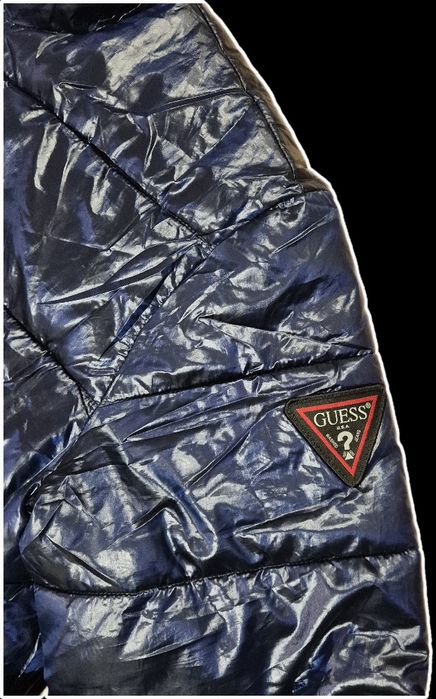 Куртка пуховик guess. Лакова синя